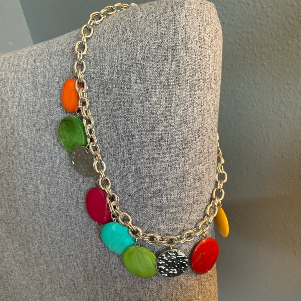 Fun statement necklace - Picture 3 of 3